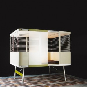 evnt-FRAC_DIFFRACTIONS-OF-DESTROYED-DESIGN_Ronan-&-Erwan-Bouroullec_Lit-Clos_1999--Photo---Morgane-Le-Gal--©-Ronan-&-Erwan-Bouroullec_Collection-FRAC-Nord-Pas-de-Calais_LL90