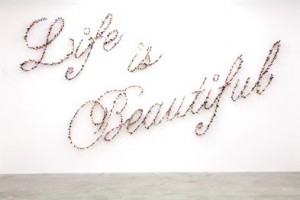 xpo_f6p_L art  l epreuve du Monde_LL88_MOSHIRI_LifeIsBeautiful