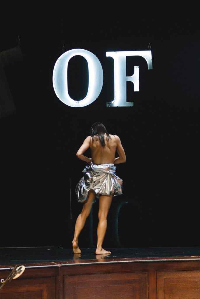 L'art du divertissement © Anna Stöcher Burgtheater