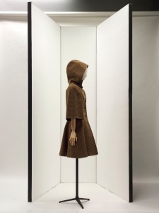 ENSEMBLE MANREAU ET SHORT PIED DE POULE COGNAC - 1972