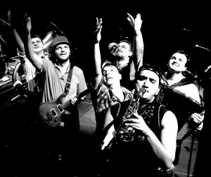 Emir Kusturica and the No Smoking Orchestra © DR