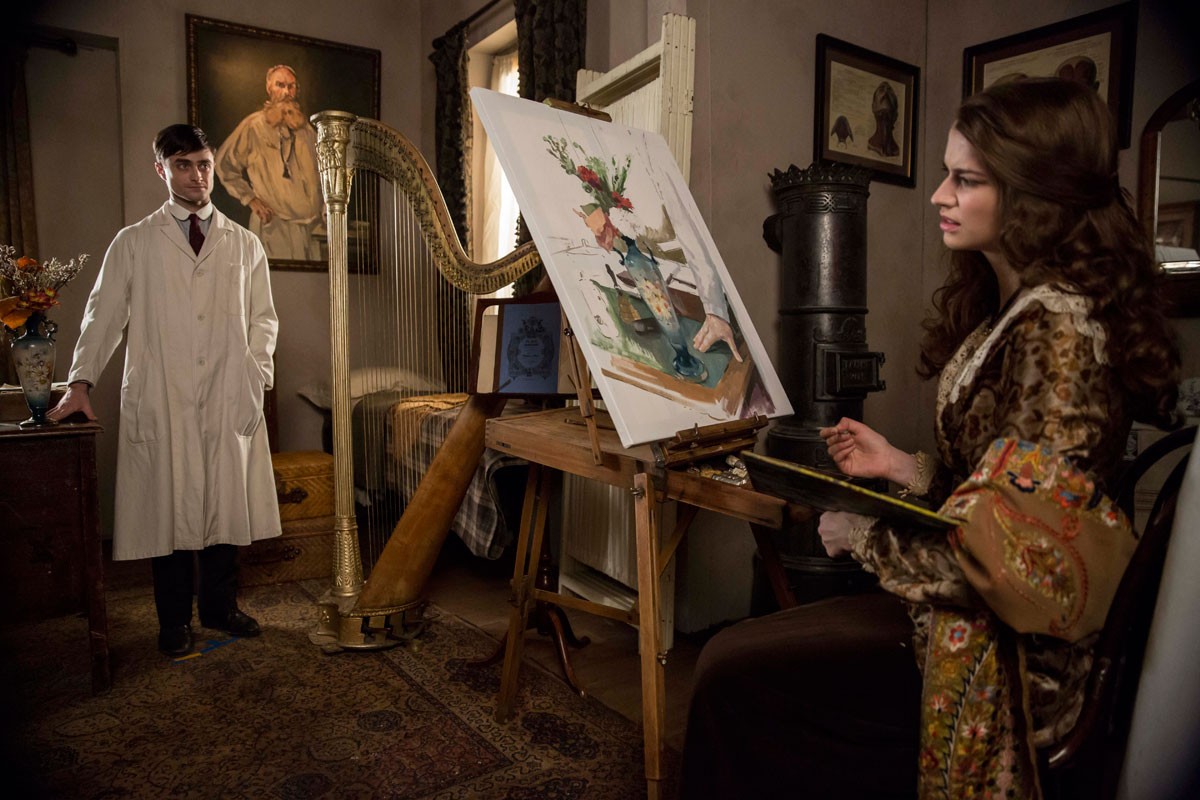 A Young Doctor's Notebook & Other Stories Saison 2 © Big Talk 01