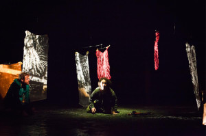 Le bruit des os qui craquent © Fabien Debrabandere