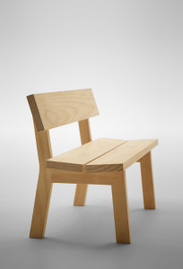 Botan Bench, material : cedar © Jasper Morrison. Produced by Maruni, Japan © Yoneo Kawabe / Maruni