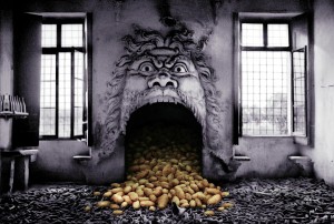 La grande cheminée Patate - montage et collage - photographique,-2003- © Agnès Varda