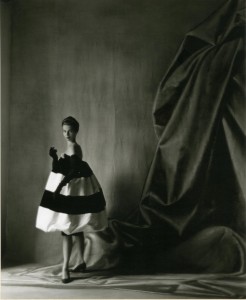 Cristobal Balenciaga, A/W 1958, Photo: ©Tom Kublin, Courtesy: Balenciaga Archives
