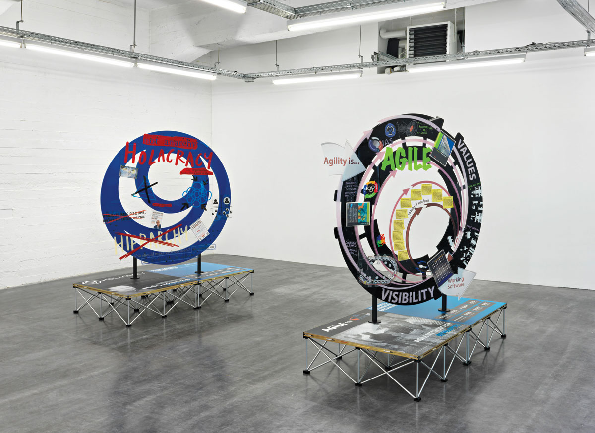 Holacracy, 2015, book The Ghost in the Machine, book Getting Things Done, book Holacracy © Photo Jens Ziehe
