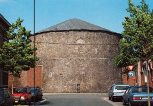 Peter Downsbrough, Mons, Ancienne muraille medievale, edit thill-s-a, Bruxelles