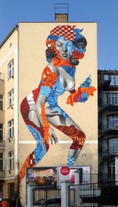 Attack of the 50 Foot Socialite (Berlin) © Photo Lou Chamberlin
