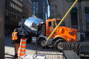 Le camion bétonnière boule à facettes, Montréal, 2017 (réalisé avec Benoît Deseille)