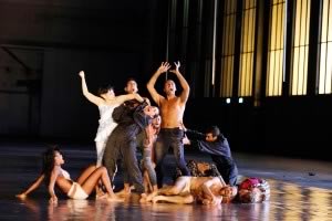 Adancersday-10000gestes-BorisCharmatz-C-UrsulaKaufmann-2