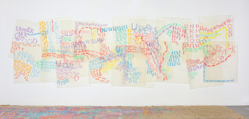 Giorgio Griffa, Undermilkwood {Dylan Thomas}, 2019. Peinture acrylique sur toile (tarlatane). 200 x 650 cm. Photo : Giulio Caresio, courtesy Archivio Giorgio Griffa. © Adagp Paris, 2020