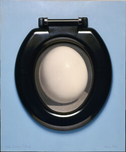 Man Ray, Trompe l’œuf, 1930-1963, 
assemblage, photographie, siège de WC en bakélite, 
Paris, MNAM-Centre Pompidou.
Crédit photo / Photo credit : (c) Centre Pompidou, MNAM-CCI/Philippe Migeat/Dist. RMN-GP
Copyright de l’oeuvre / Copyright Artwork : © Man Ray Trust / Adagp, Paris