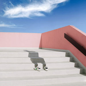 Émilie Möri - Upstairs