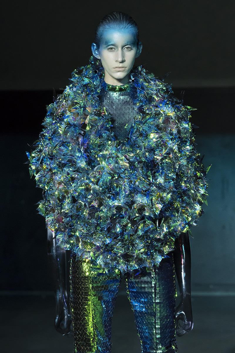 Yuima Nakazato. Collection Unknown, automne-hiver 2016-17, photographie de Shoji Fuji