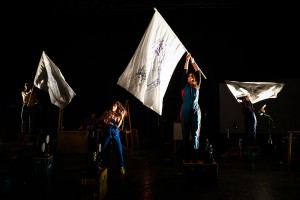 Cie BRUMES - Vivantes 02 ©Kalimba