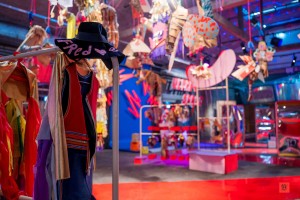 _DSC6070Vue de l'exposition 'Institut Grand Festif' à la Gare Saint Sauveur © Justine FA Photographies