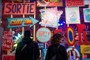 _DSC6669Vue de l'exposition 'Institut Grand Festif' à la Gare Saint Sauveur © Justine FA Photographies