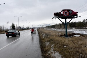 turquie-campagne-securite-routiere-voitures-accidentees-sensibilisation-1-1-1536x1025