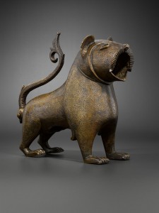 Lion dit de Monzon, 10e s., Cordoue © Musée du Louvre, Dist. GrandPalaisRmn, Hughes Dubois