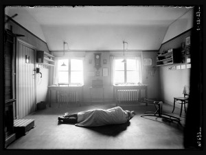 693 Essai au grand angulaire avec plaque anti-halo, contre-jour sans magnésium 1er décembre 1927 © Archives de l’État à Liège