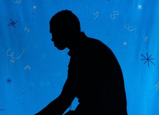 Héla Ammar et Shourouk Rhaiem, Blinded by the light, 2026 © Hugo Bellenger 