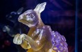 Rebecca STEVENSON__Angleterre 1971_Lapin au pays des merveilles_2015_Pâte de cristal_Collection Daum