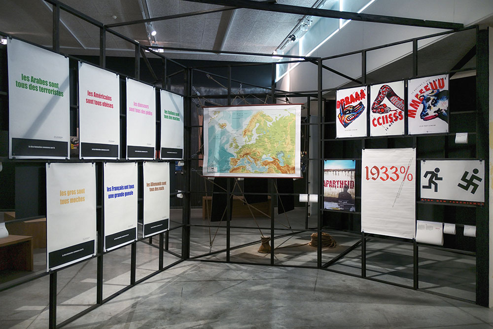 Affiche politique. 50 ans de Triennales